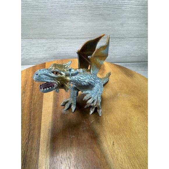 2005 TM Dragon Figure Fantasy Creature Purple 11”. Set Of Two. - Picture 11 of 12